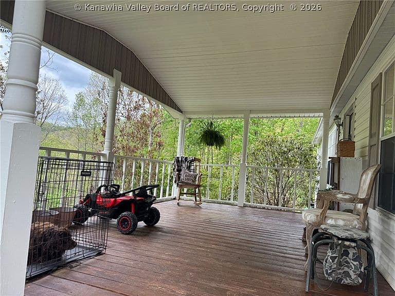 Listing photo 4