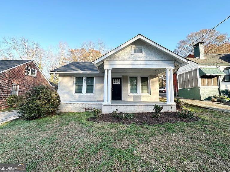 Listing photo 2