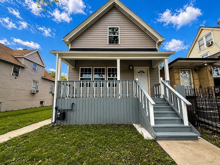Listing photo 3