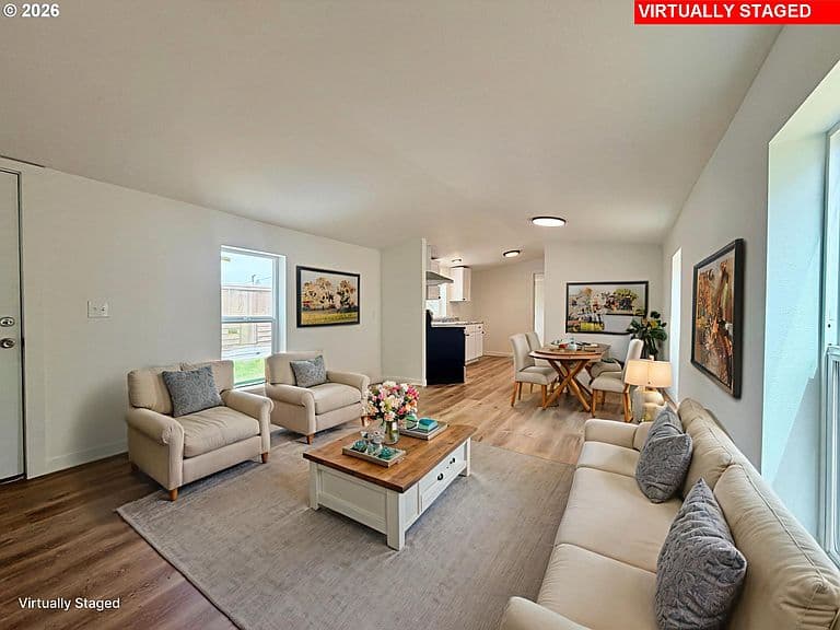 Listing photo 2