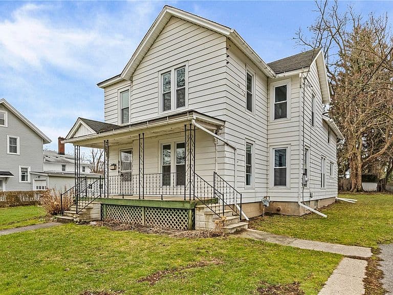 Listing photo 3