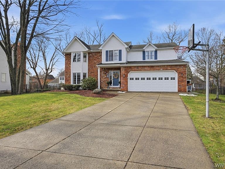 Listing photo 3