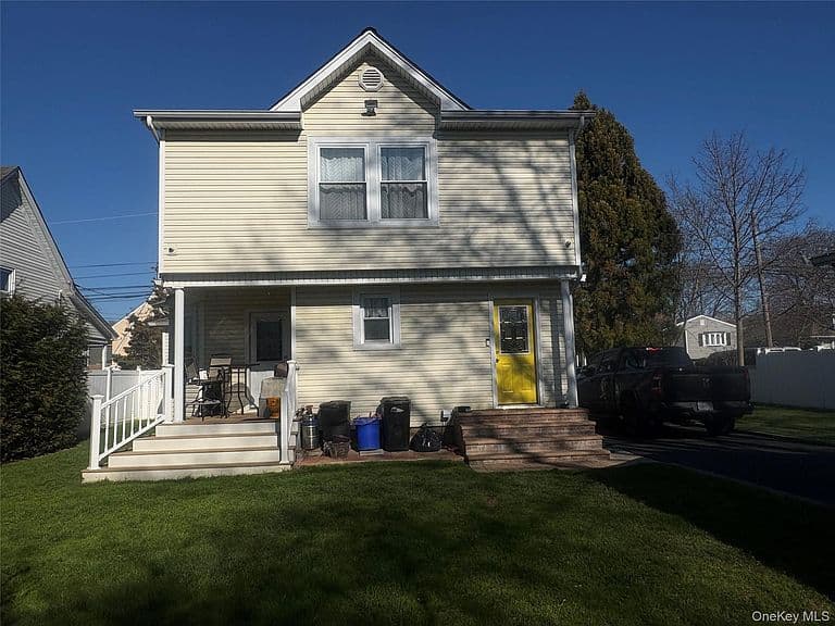 Listing photo 3