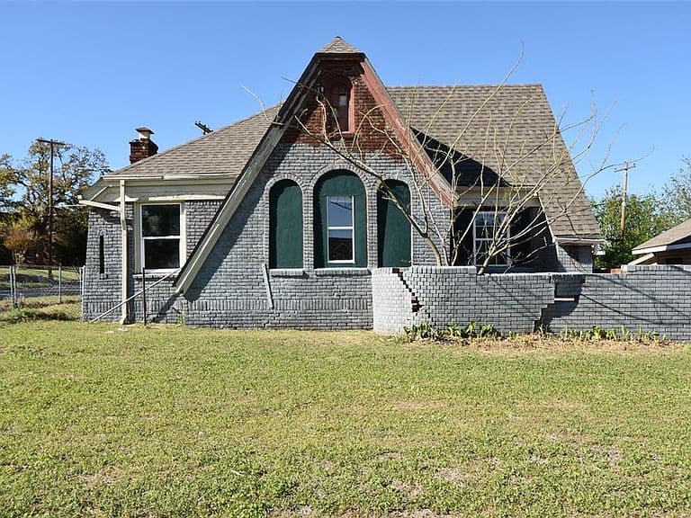 Listing photo 5