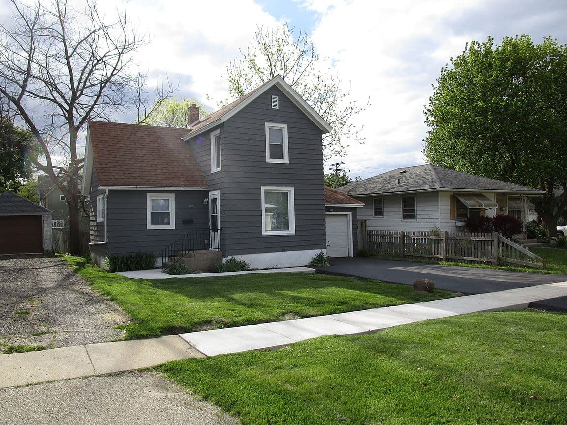 Primary listing photo