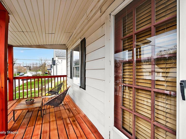 Listing photo 4