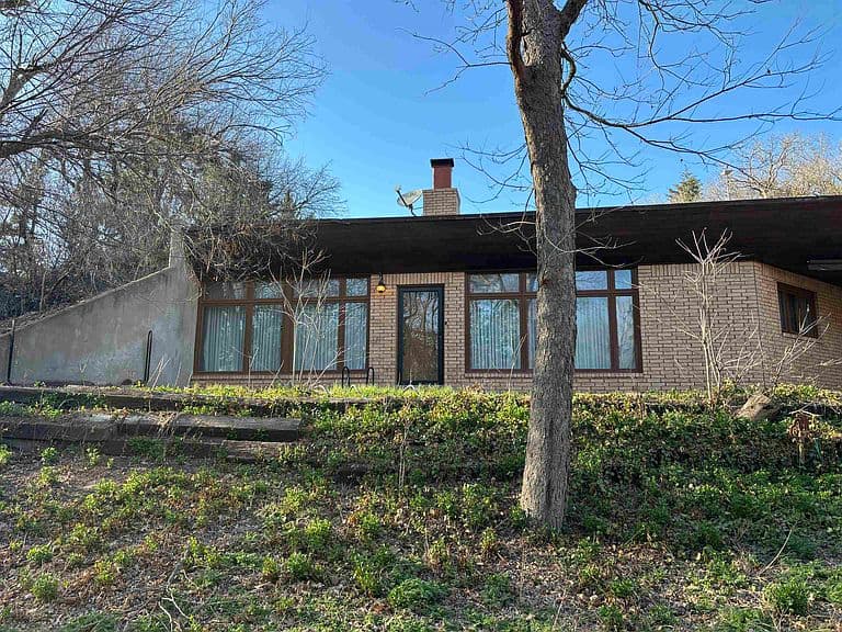 Listing photo
