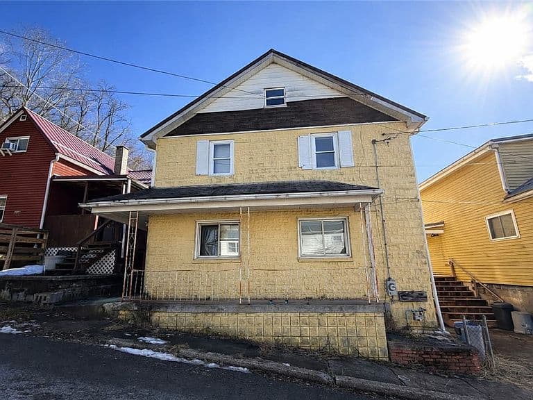 Listing photo 3