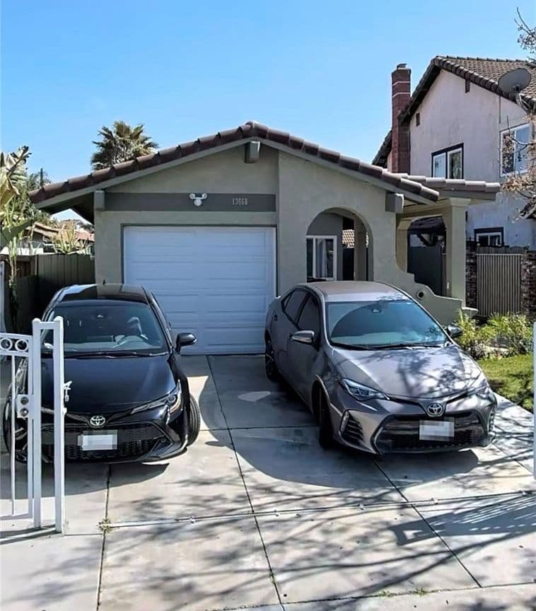 Primary listing photo