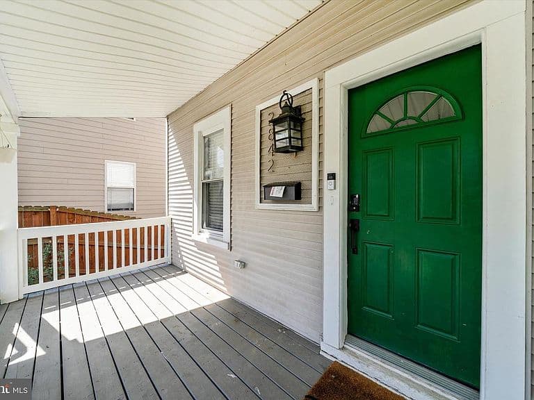 Listing photo 4