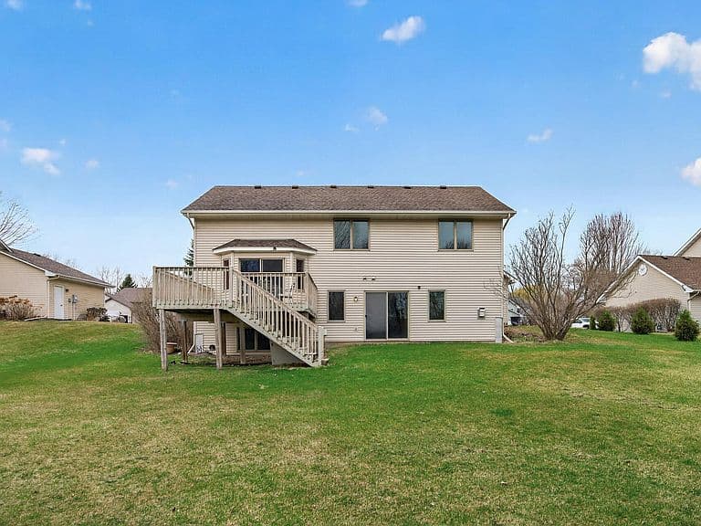 Listing photo 4