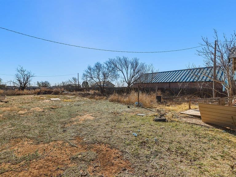 Listing photo 5