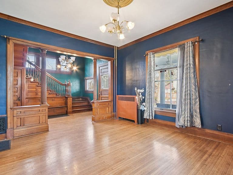 Listing photo 4