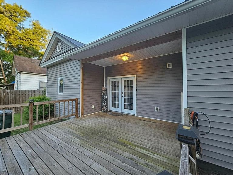 Listing photo 5