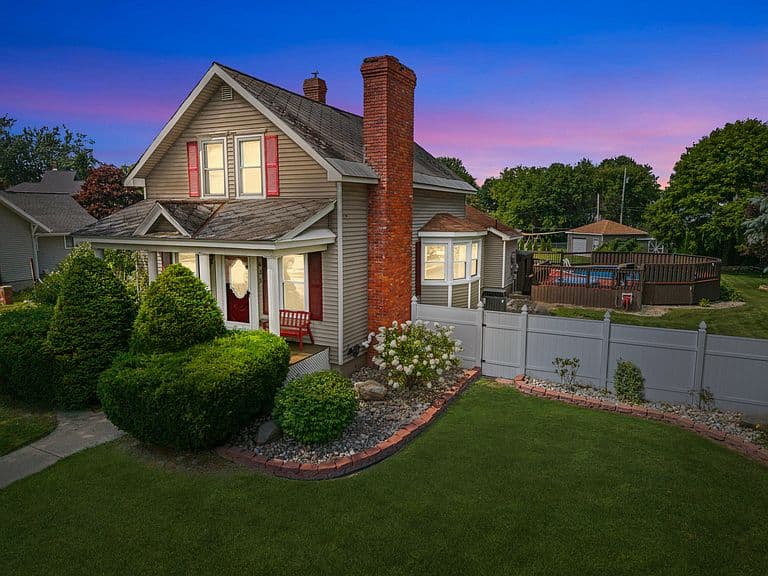Listing photo