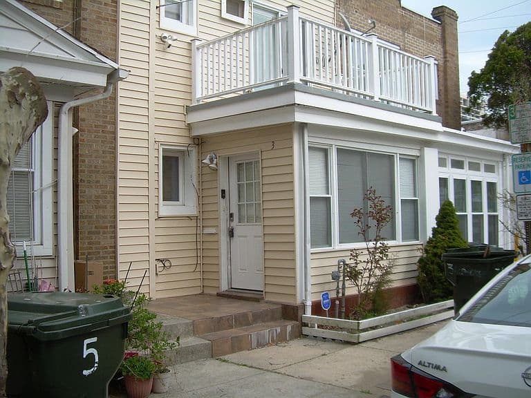 Listing photo 3
