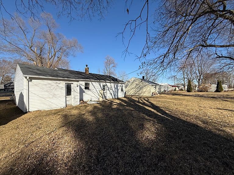 Listing photo 5