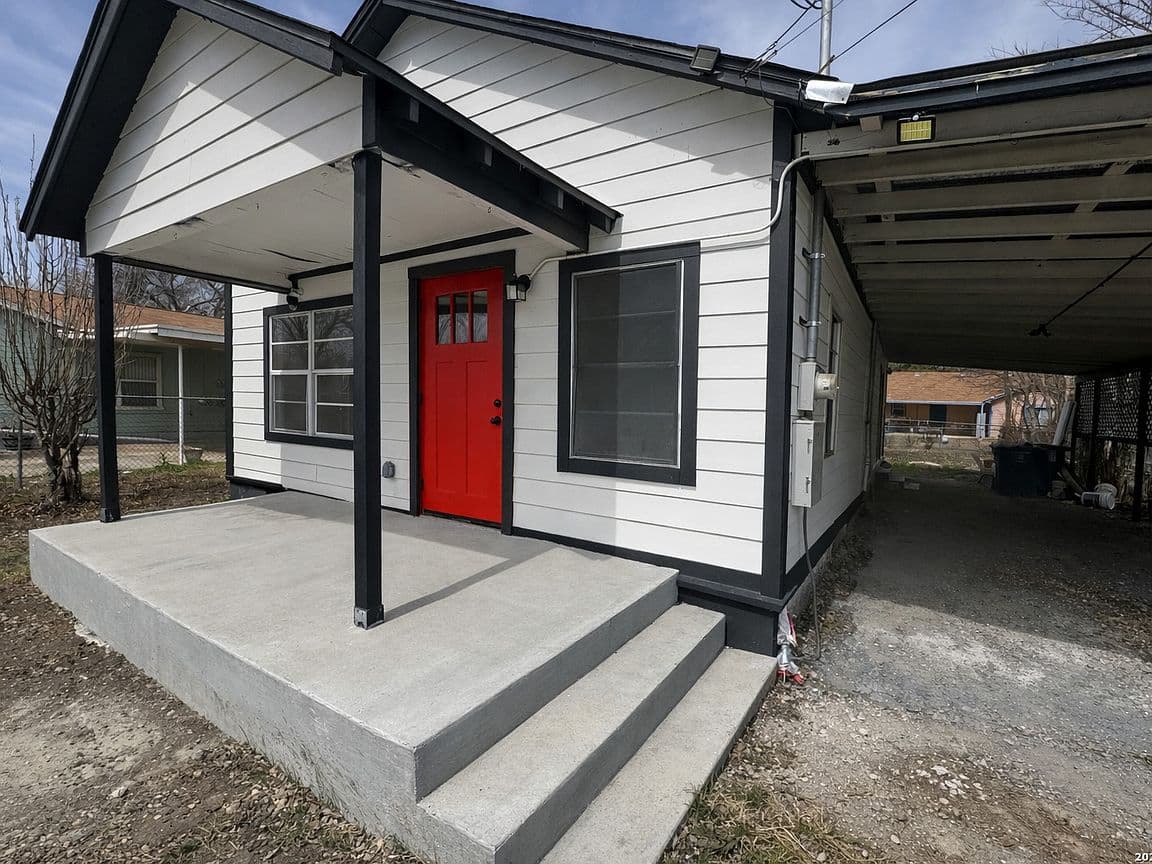 Primary listing photo