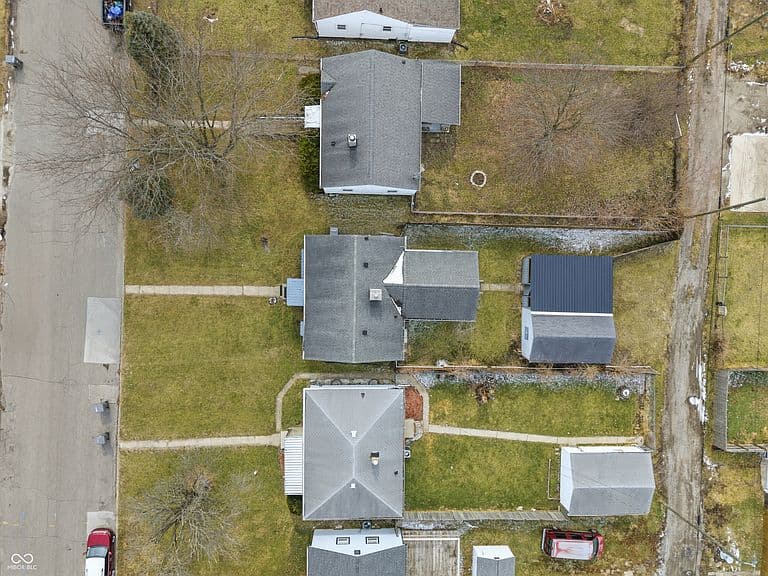 Listing photo 5