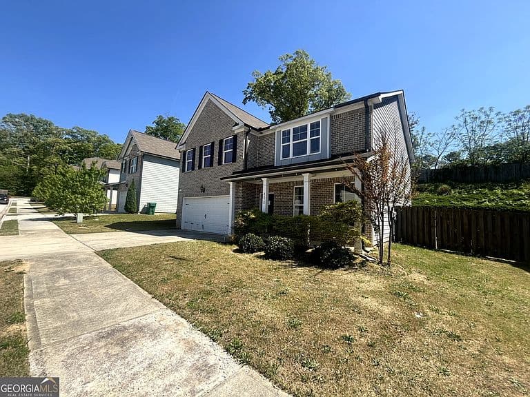 Listing photo 2