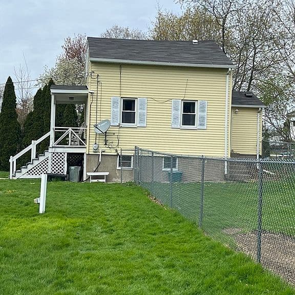 Listing photo 5