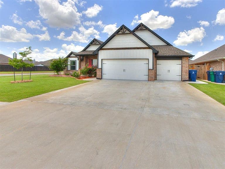 Listing photo 3