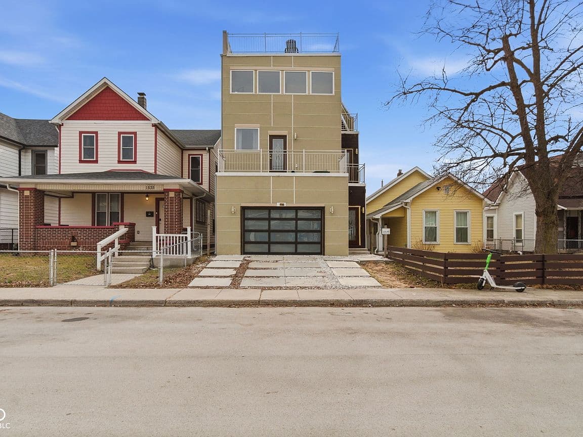 Primary listing photo