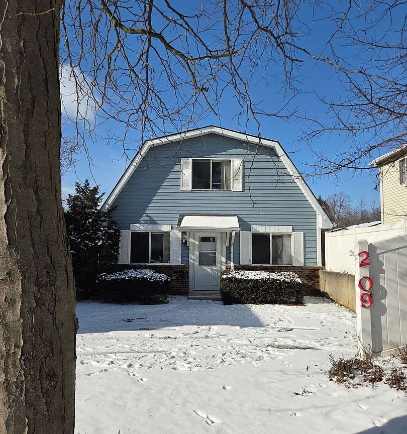 Primary listing photo
