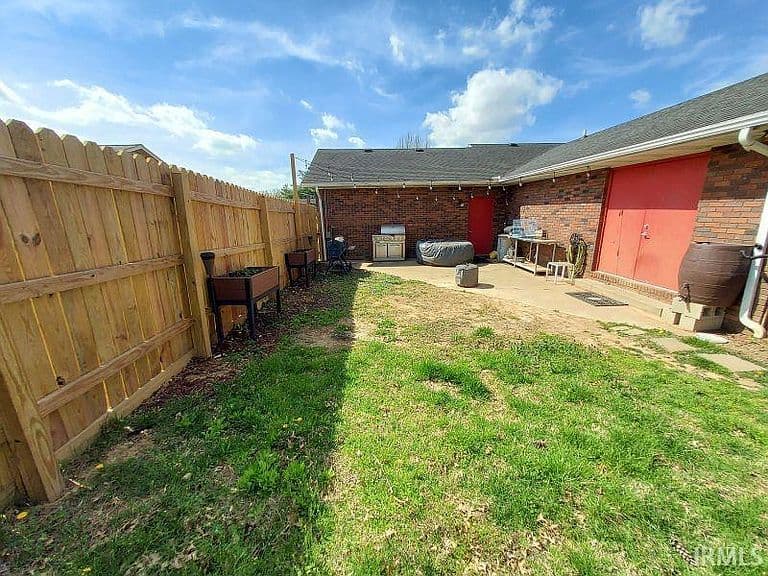 Listing photo 5