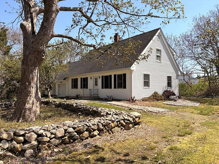 Listing photo