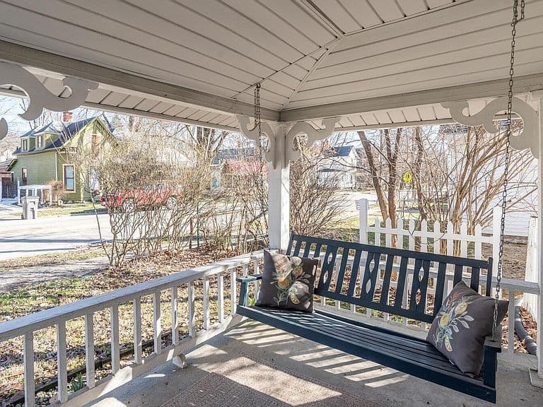Listing photo 4