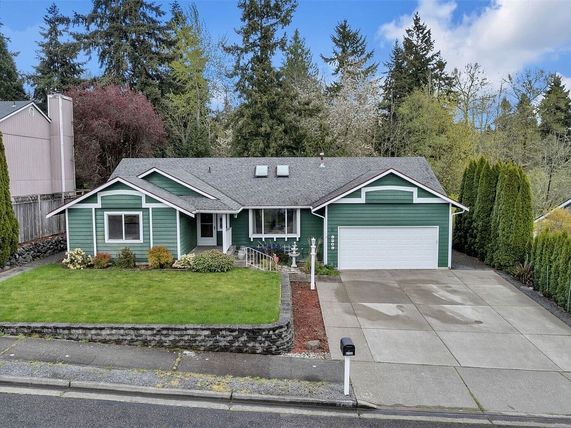 Primary listing photo