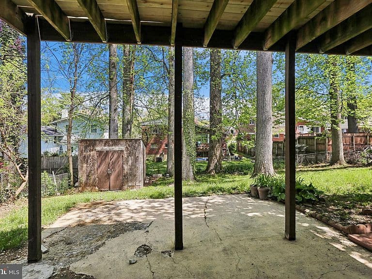 Listing photo 4