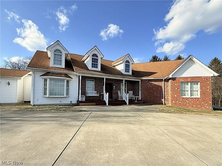 Listing photo