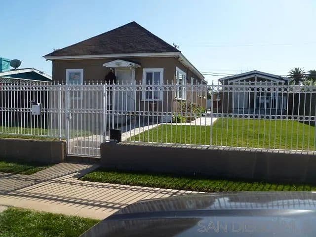 Listing photo 4