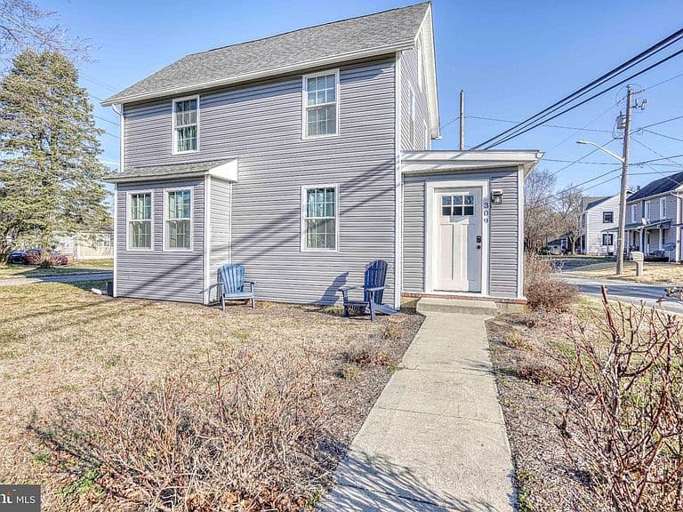 Listing photo 2
