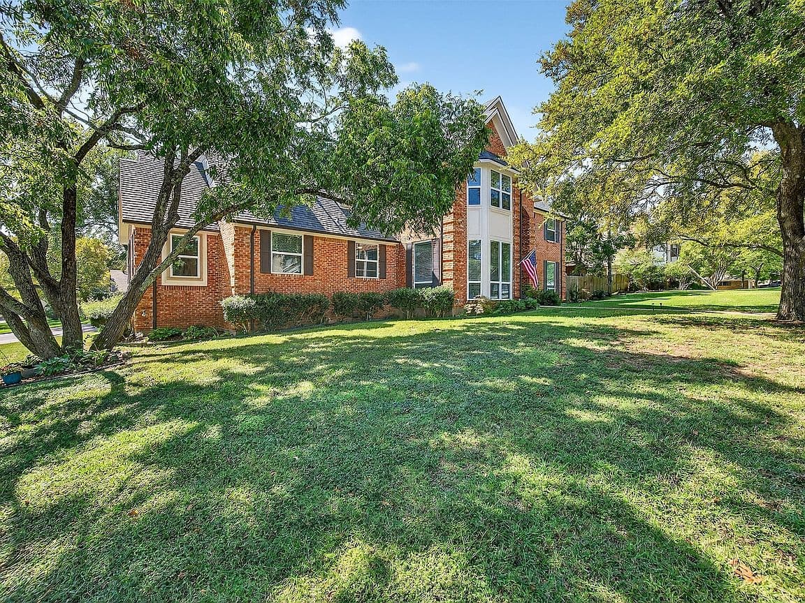 Primary listing photo