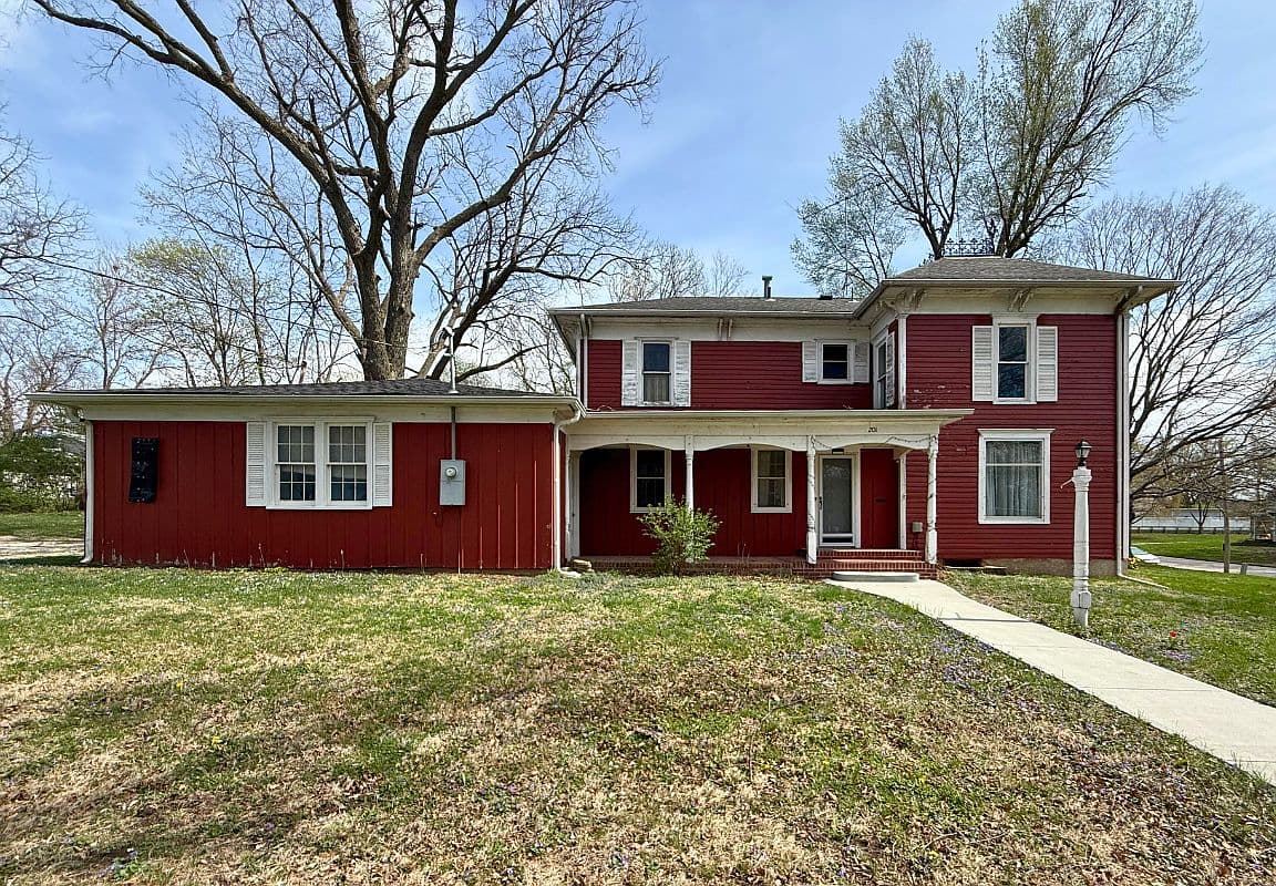 Primary listing photo