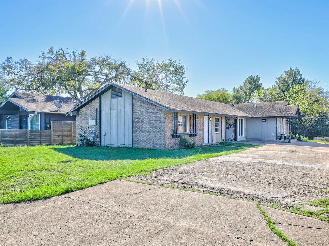 Primary listing photo