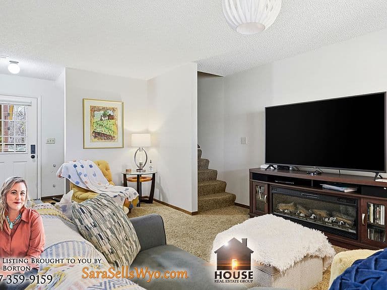 Listing photo 3