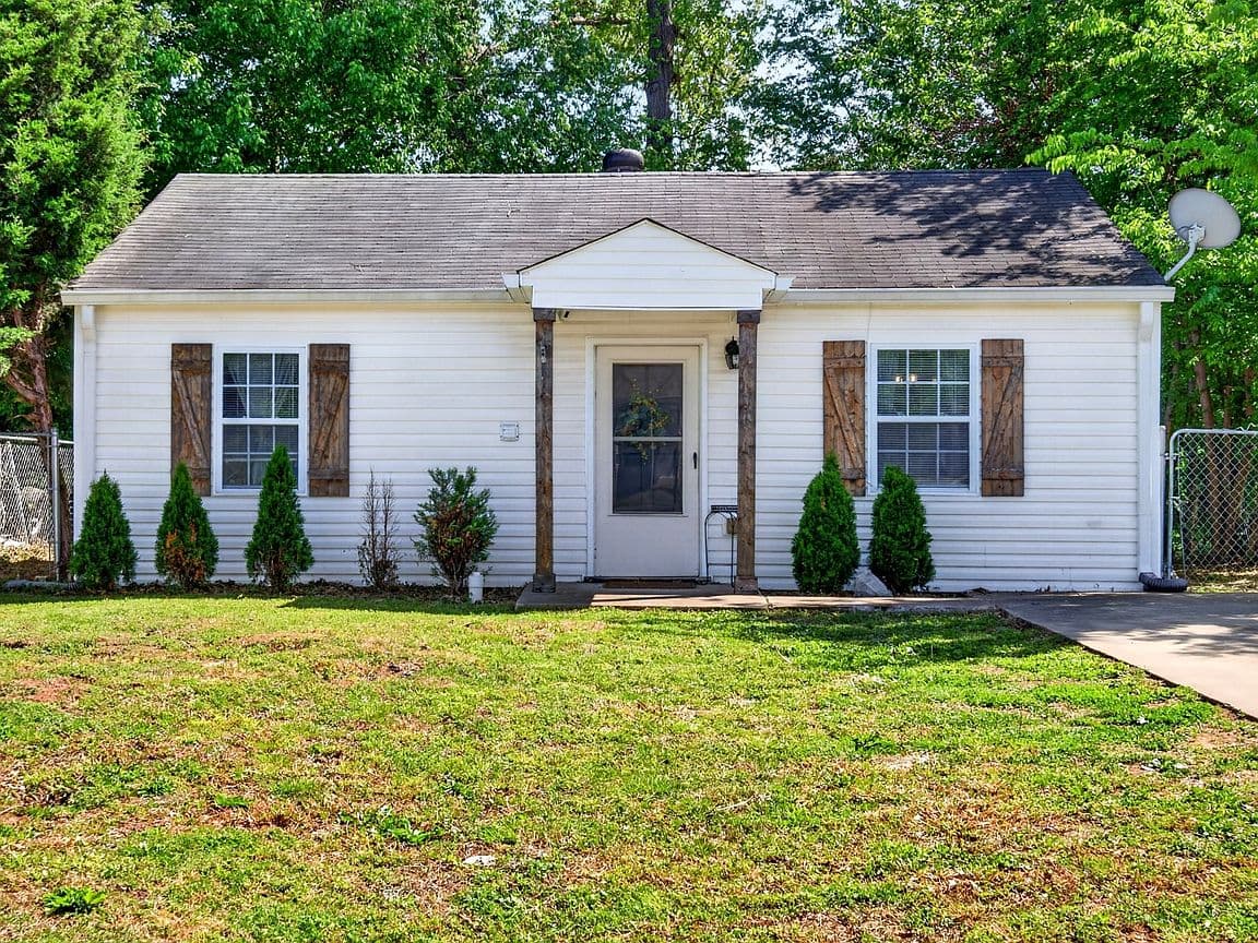 Primary listing photo