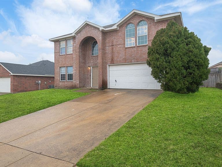 Listing photo 3