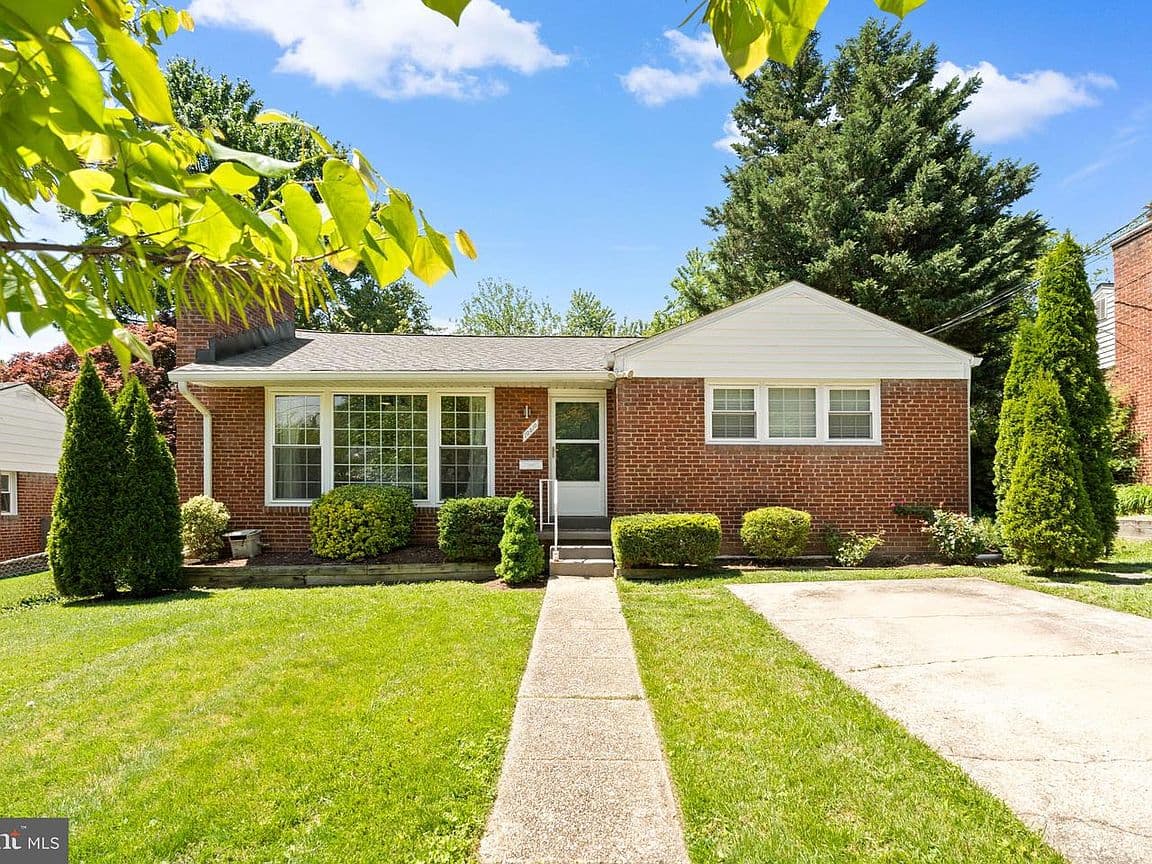 Primary listing photo