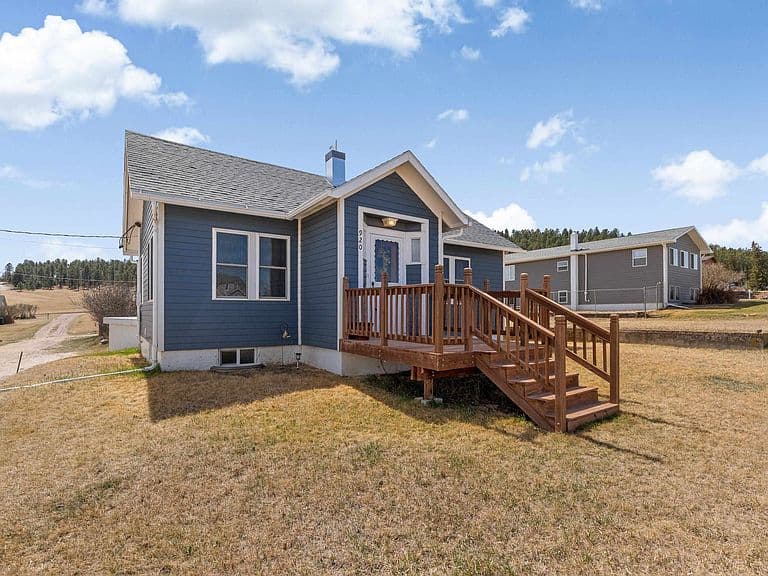 Listing photo 3