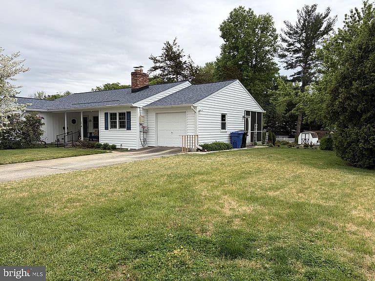 Listing photo 4