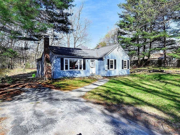 Listing photo 3