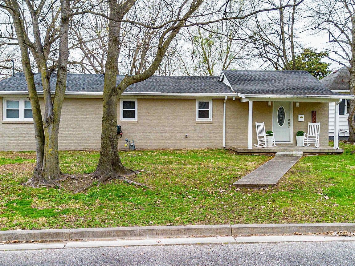 Primary listing photo
