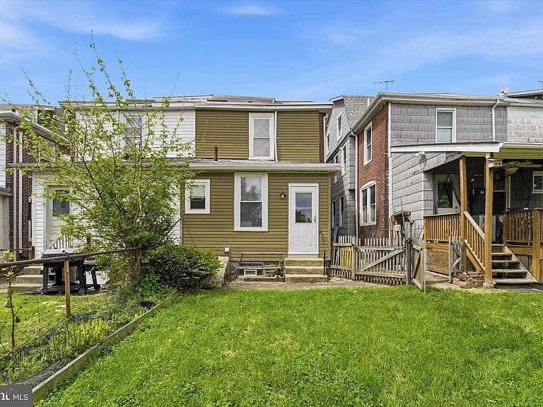 Listing photo 4