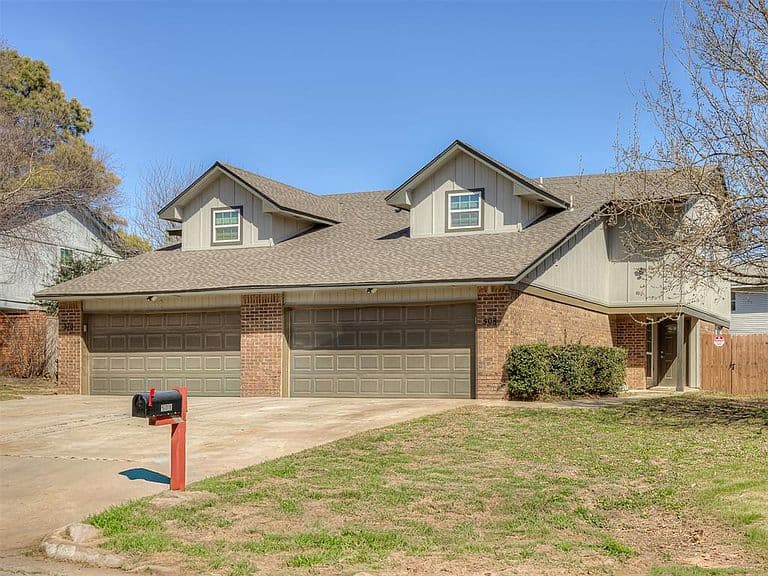 Listing photo 2