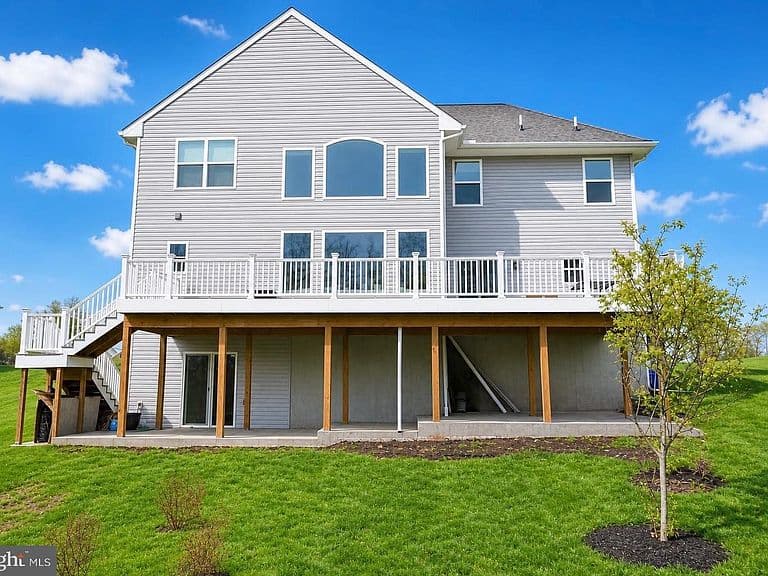 Listing photo 3